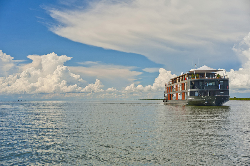 Aqua Mekong Exterior View High Resolution 5