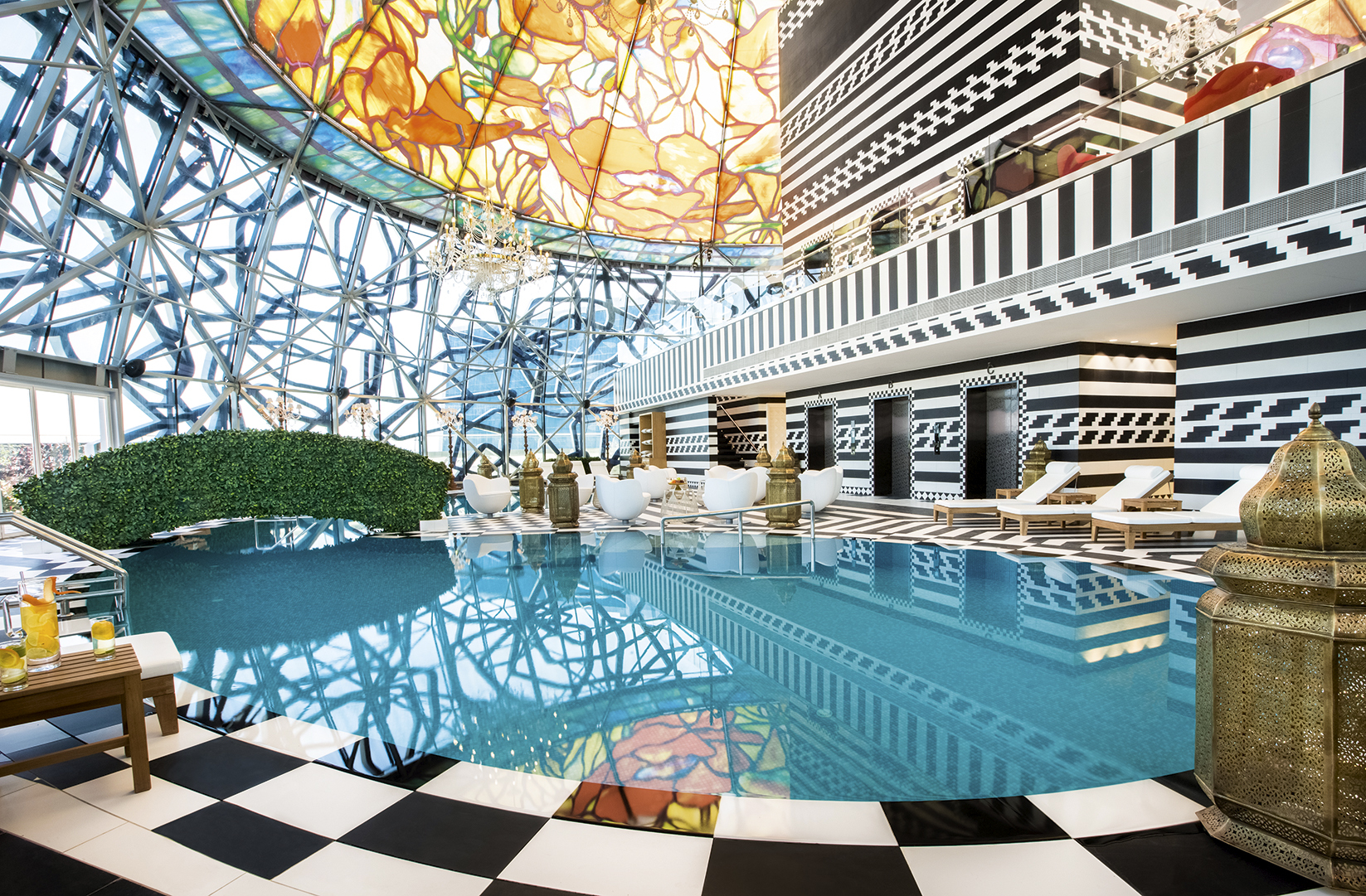Mondrian Doha Pool day design Marcel Wanders