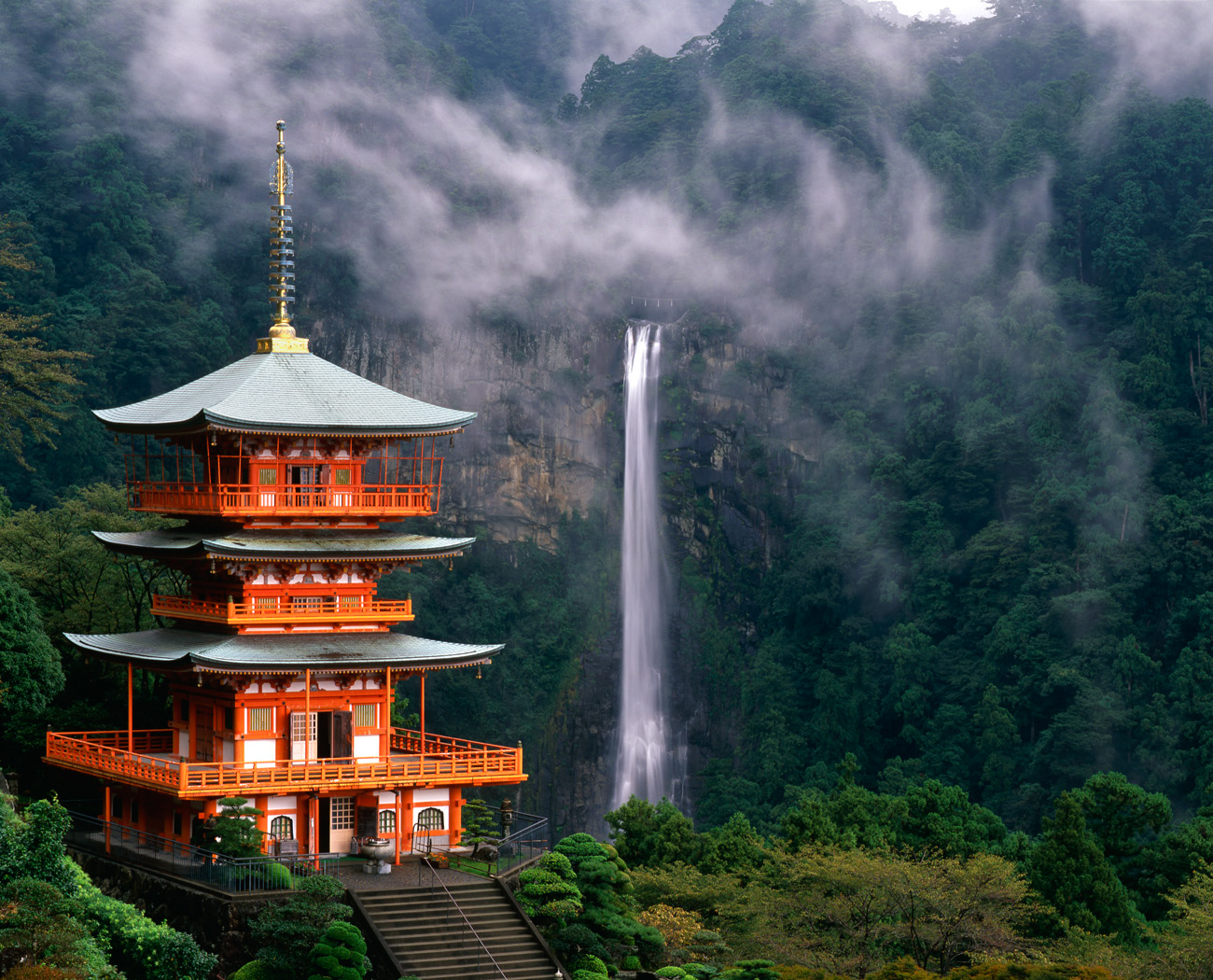 Nachi Waterfall Kumano Travel