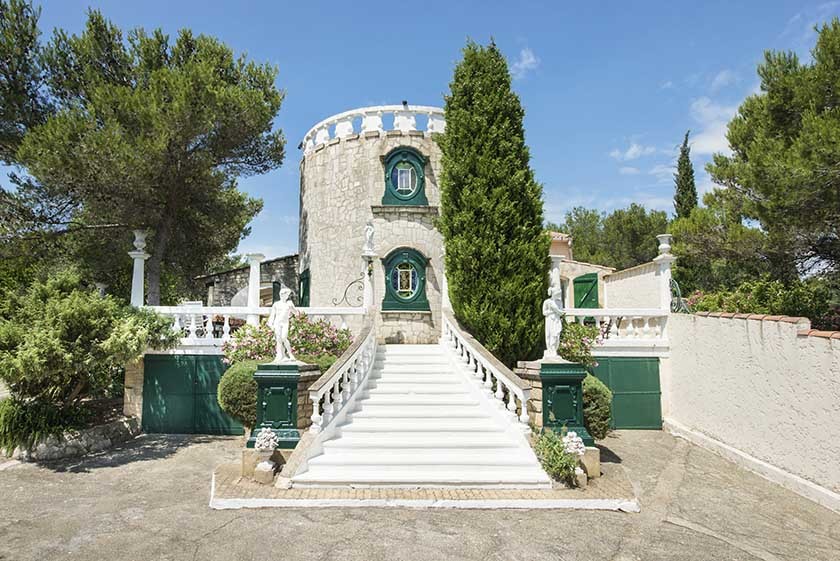 Villa Romane Provence Alpes Olivers Travels1