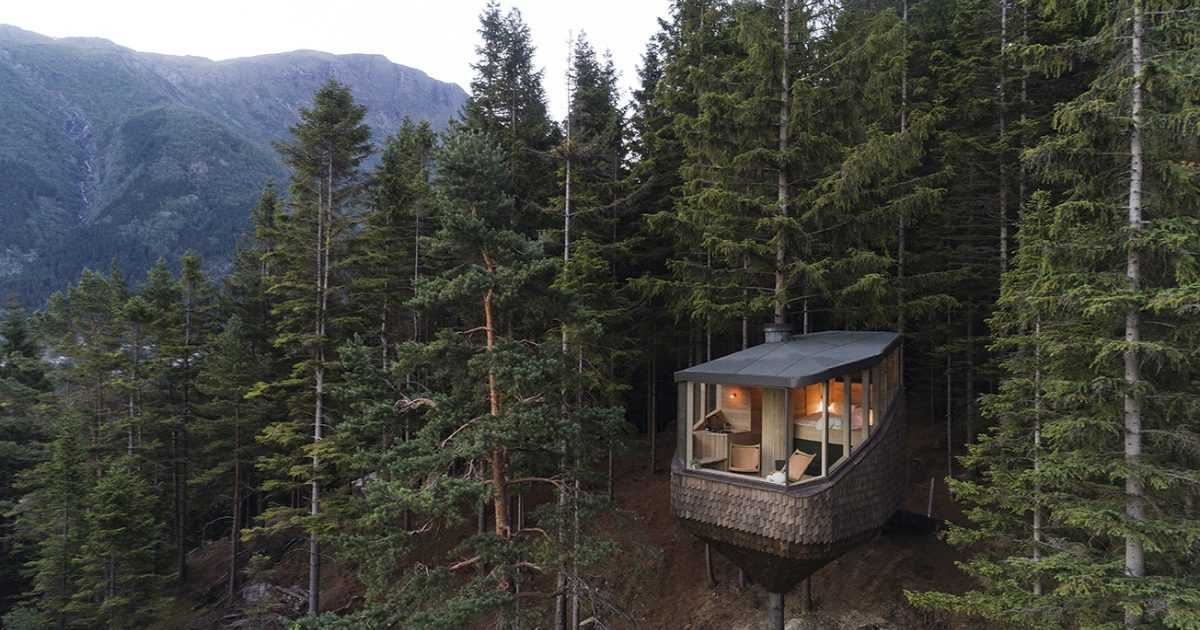 View of Food and Travel Magazine | Back to Nature – top ten treehouse getaways