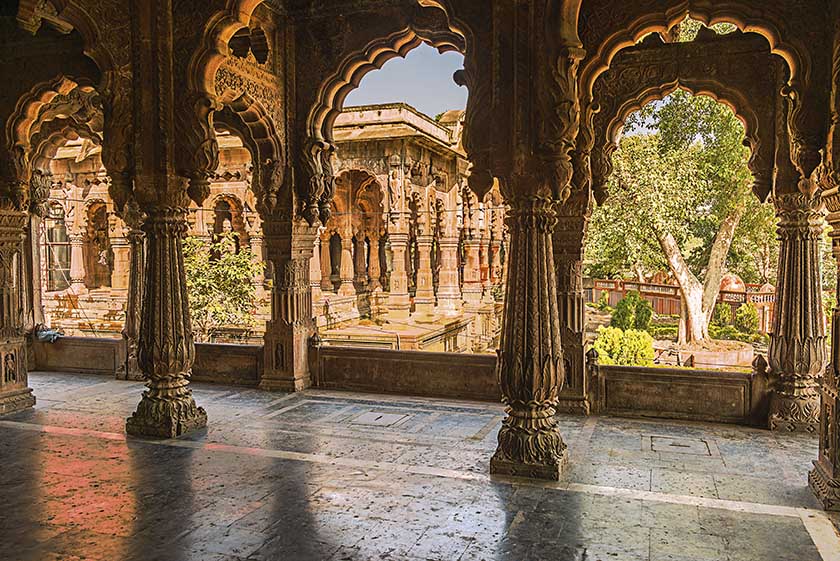 Chatri  Baurg  Mausoleum  Indore  India 0119