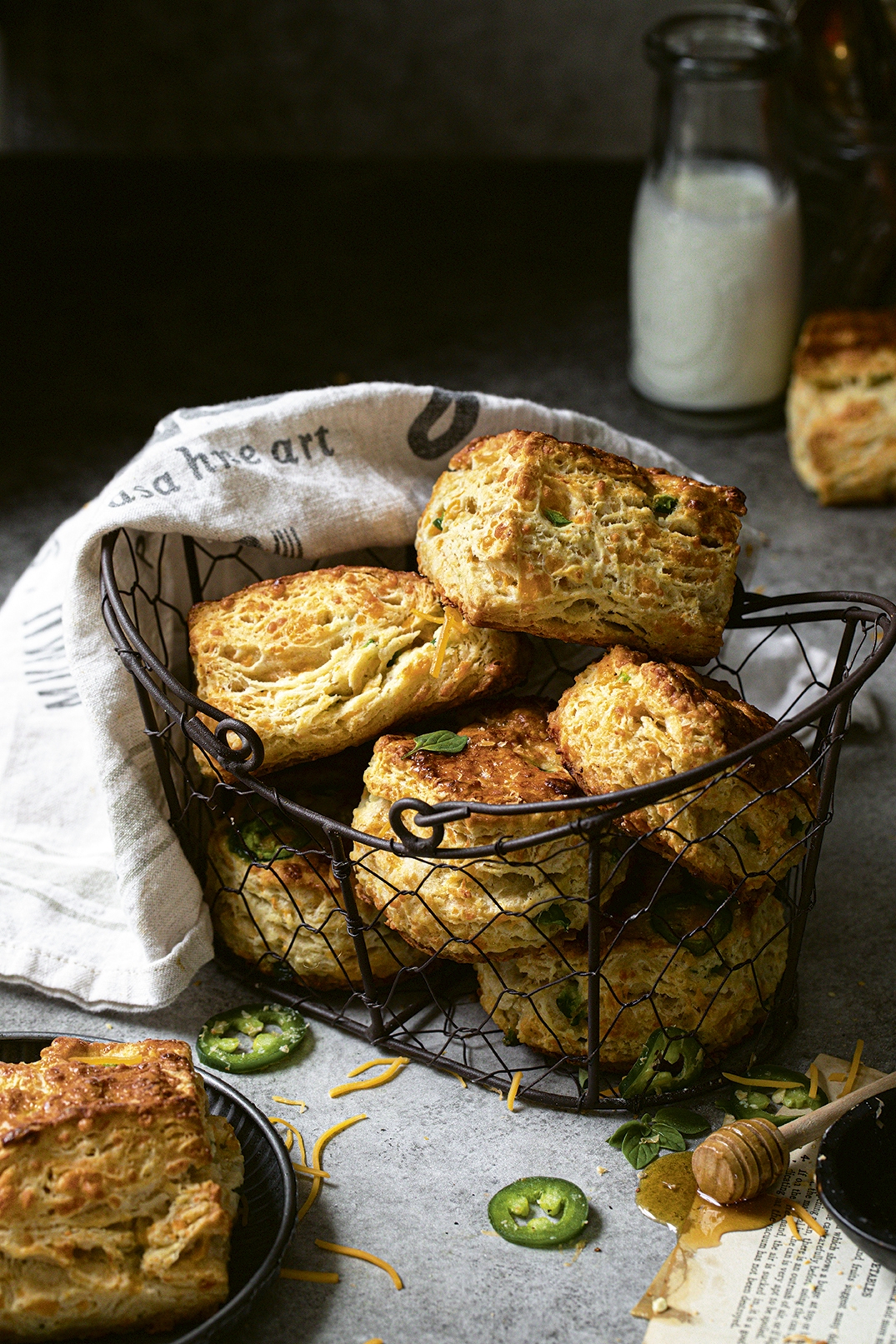 051 TUNC 9781984862228 lay art r1