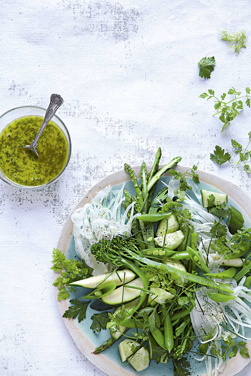 Green salad with buttermilk dressing