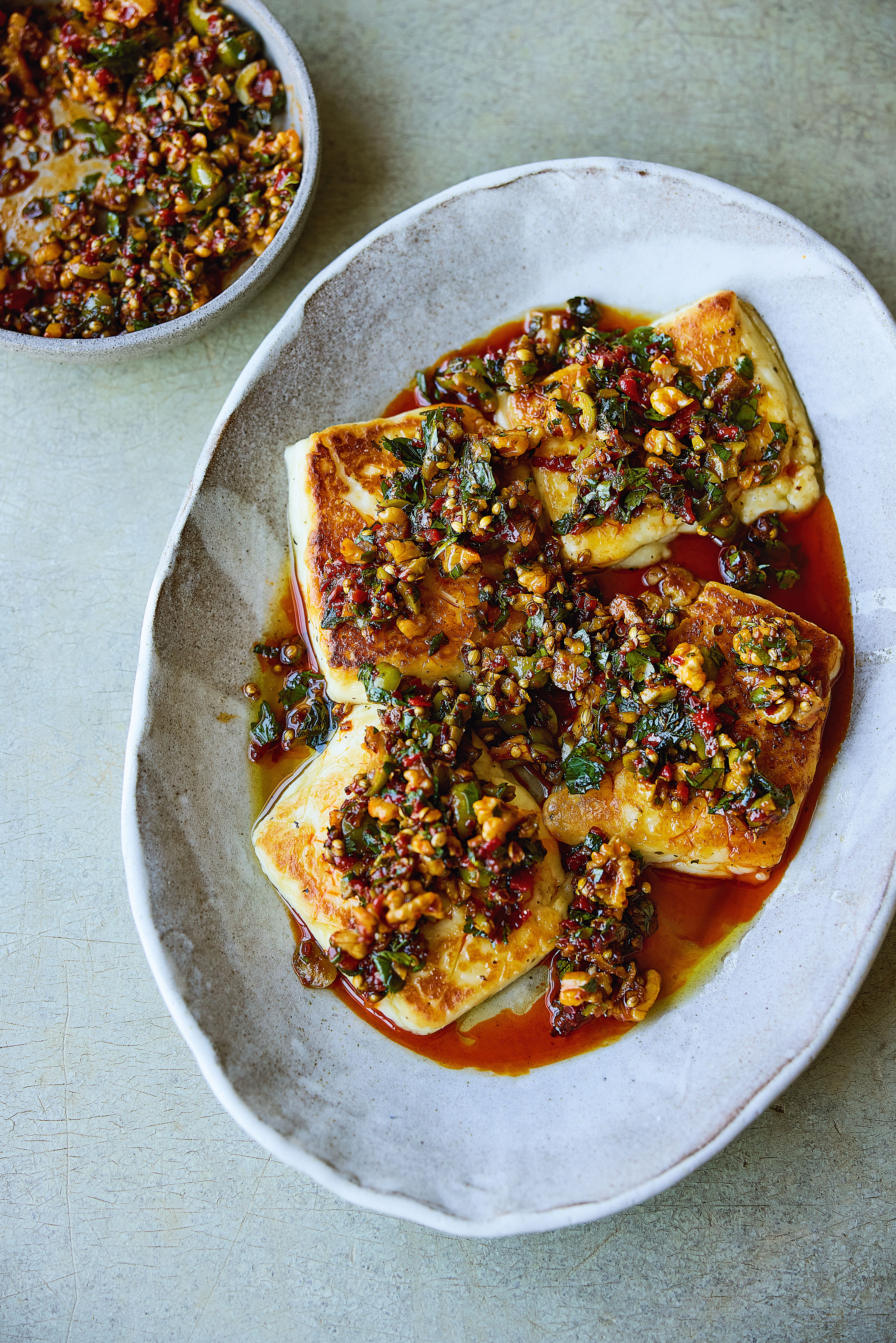 CHEESE AND OLIVES HALLOUMI WITH SPICY OLIVES AND WALNUTS