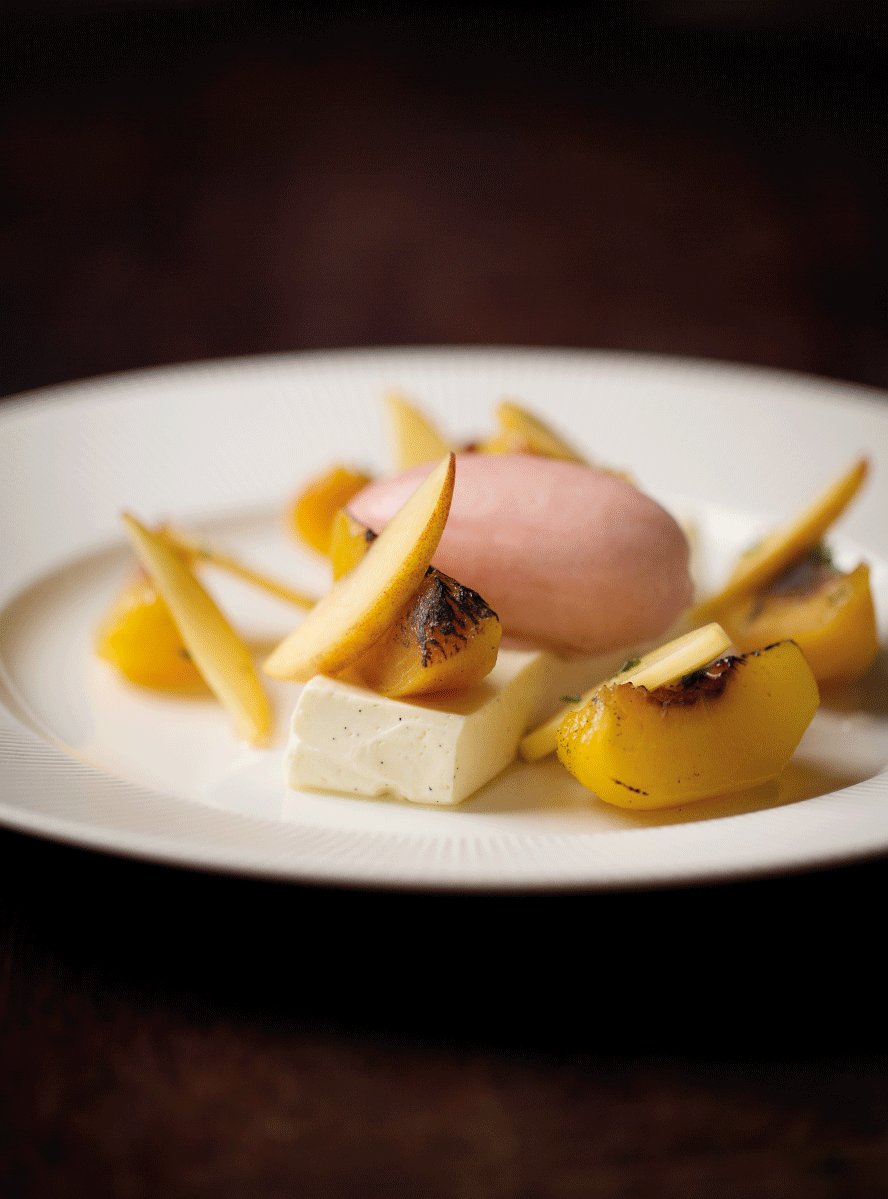 Champagne  Poached  Peaches And  Cream