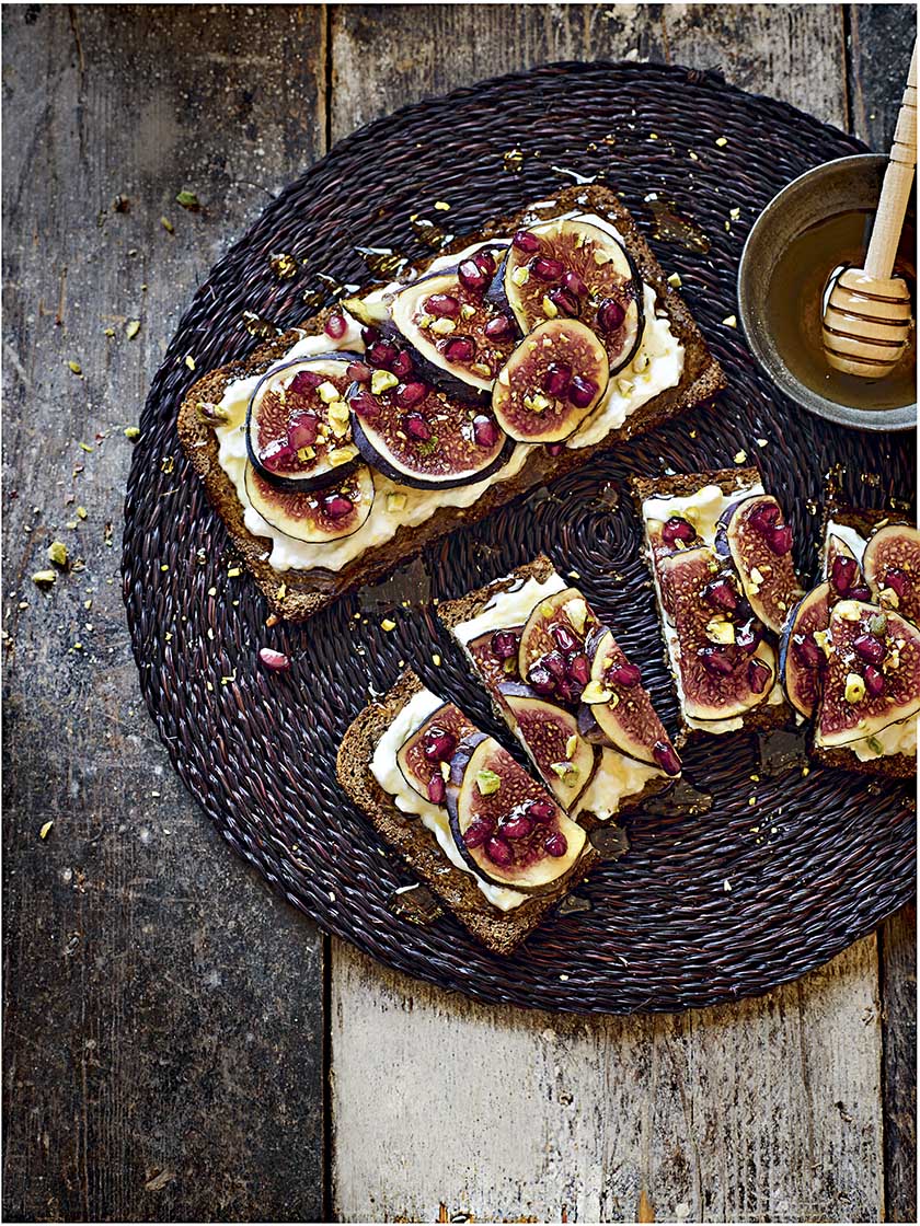 Figs with whipped feta