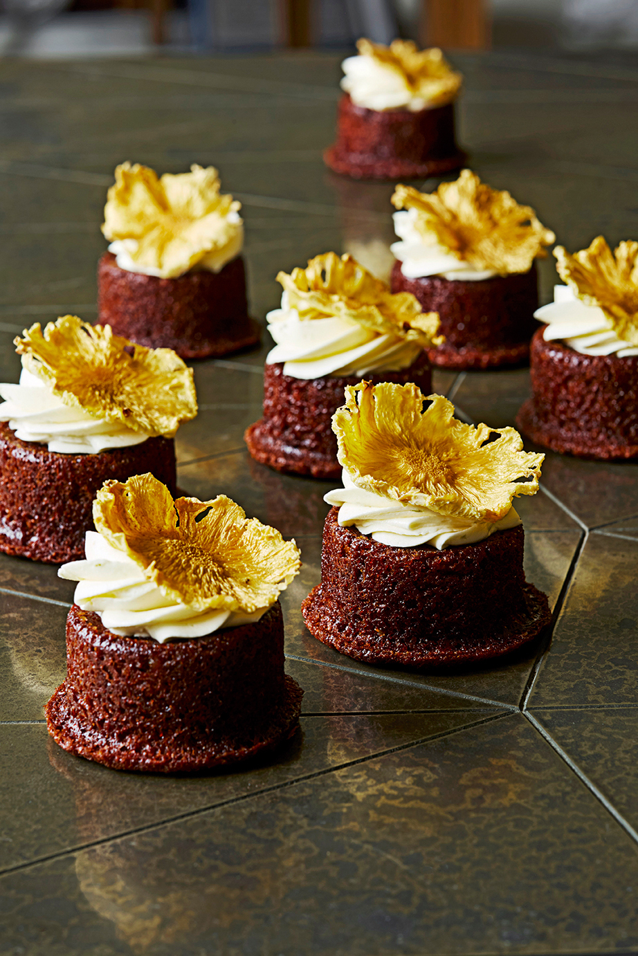 Ginger cakes with lime buttercream and pineapple sunflowers