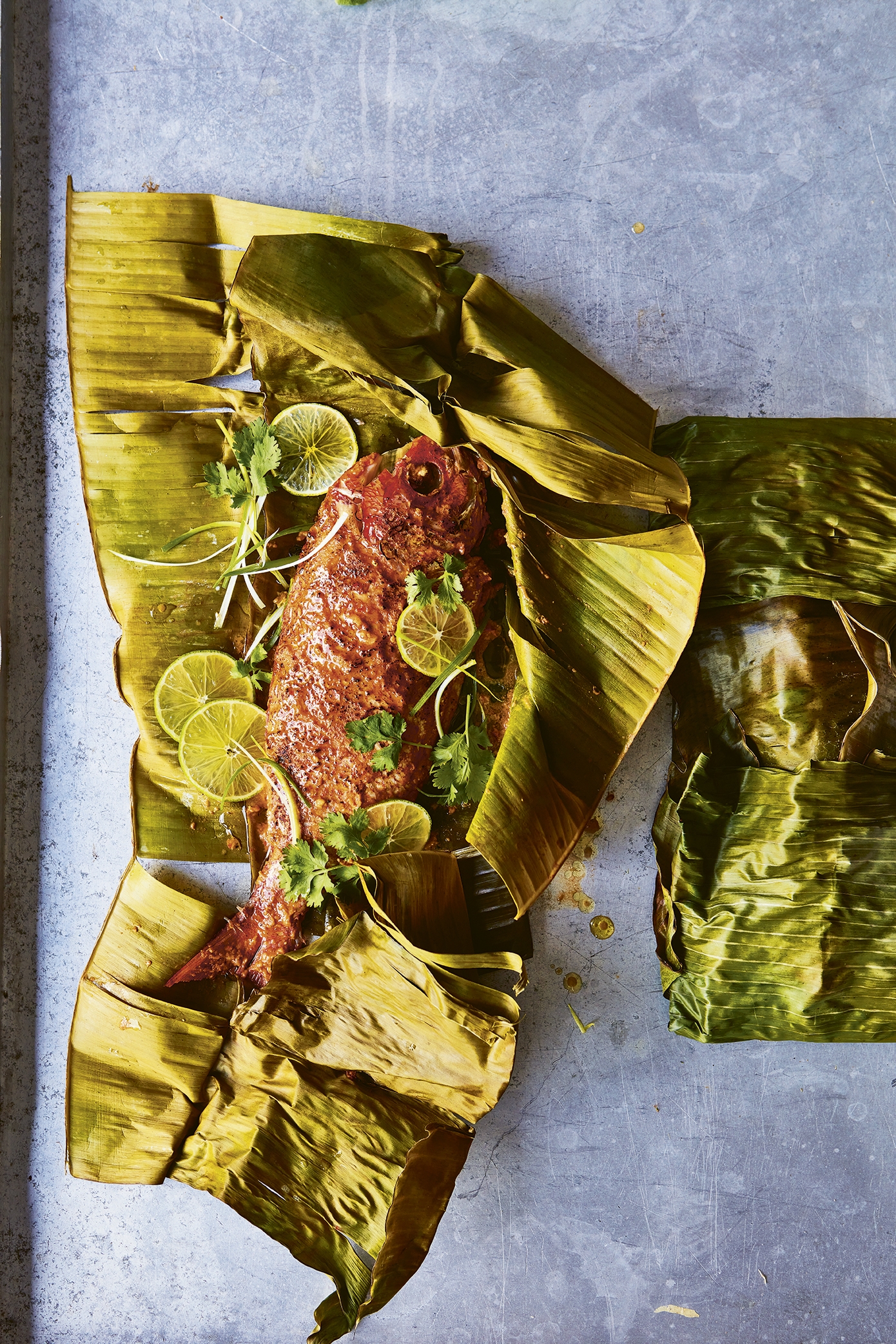 Pepe Red Snapper In Banana Leaves 009