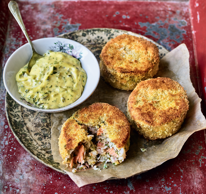 Cod, smoked haddock and trout fishcakes with tartar sauce