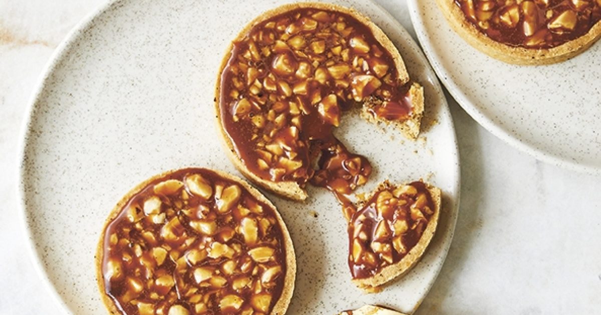 Food and Travel Magazine | Golden tartlets with baked hazelnut cream…