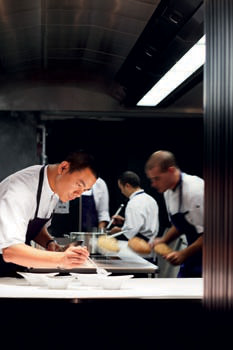 Andre  Chiang  Oct    Portrait  Kitchen