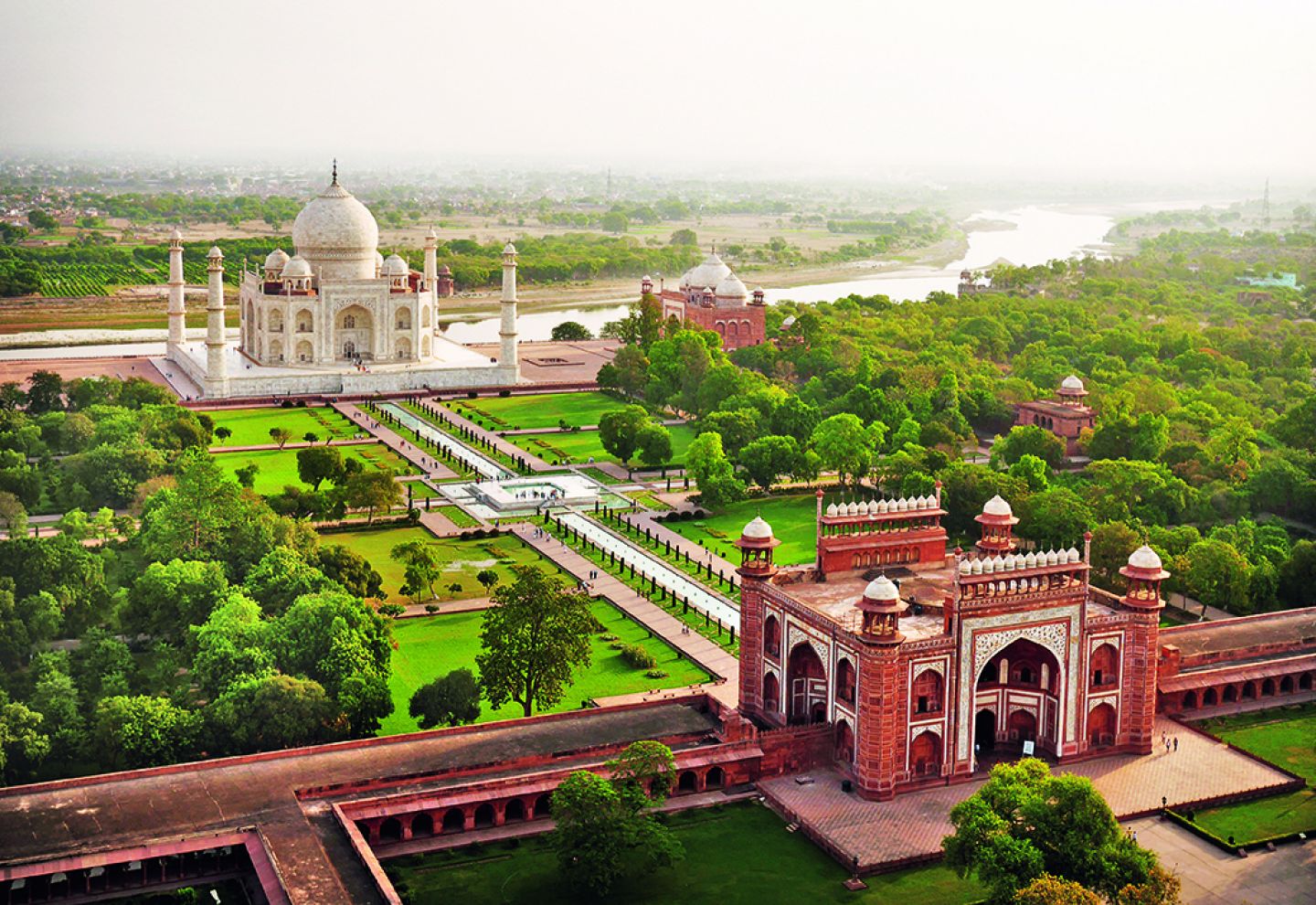 Delhi to Agra tour packages