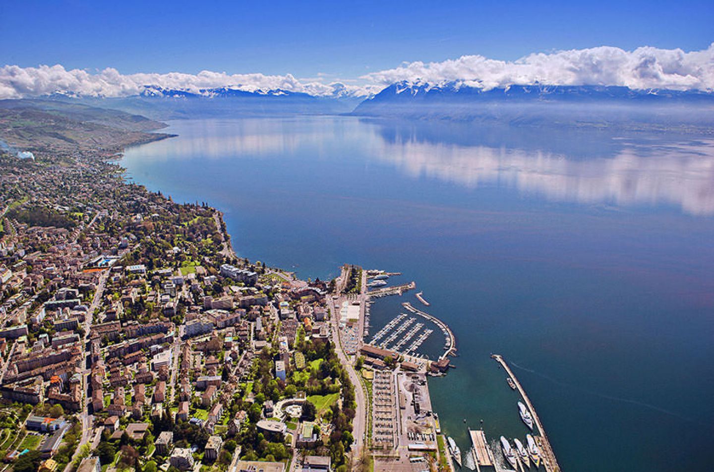 Lausanne | Food and Travel Magazine