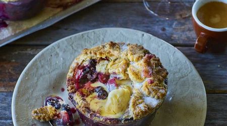 Apple And Blueberry Pies