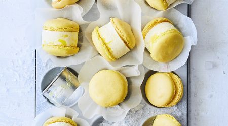 WEB Lemon curd macaron sandwiches 2