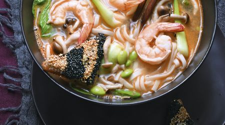 Prawn noodle sesame soup