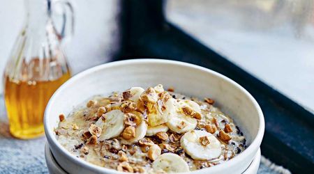 Cacao, hazelnut and banana porridge