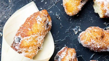 Torcinelli (potato fritters with aniseed)