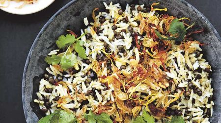 Whole spice, crispy onion and lentil rice