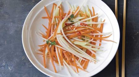 Thai-style papaya and carrot salad