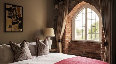 Manor Feb25 2301 Edit